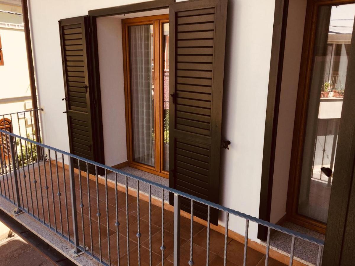 Cav Mameli Aparthotel Доргали Екстериор снимка