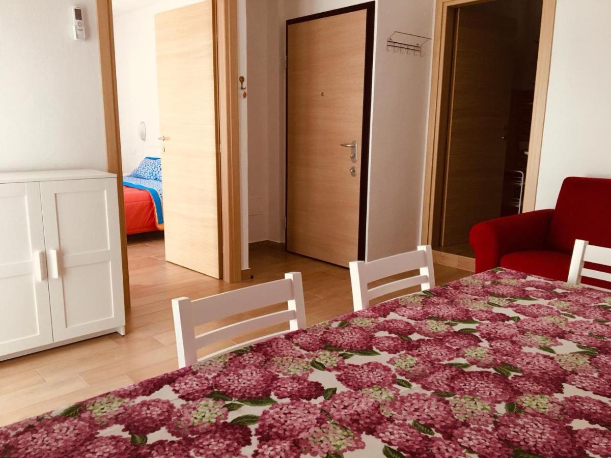 Cav Mameli Aparthotel Доргали Екстериор снимка