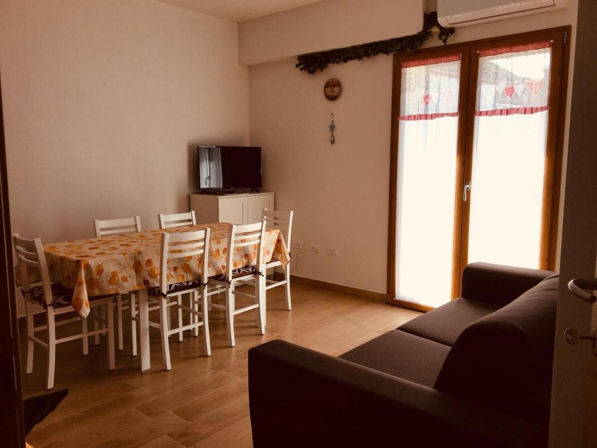 Cav Mameli Aparthotel Доргали Екстериор снимка